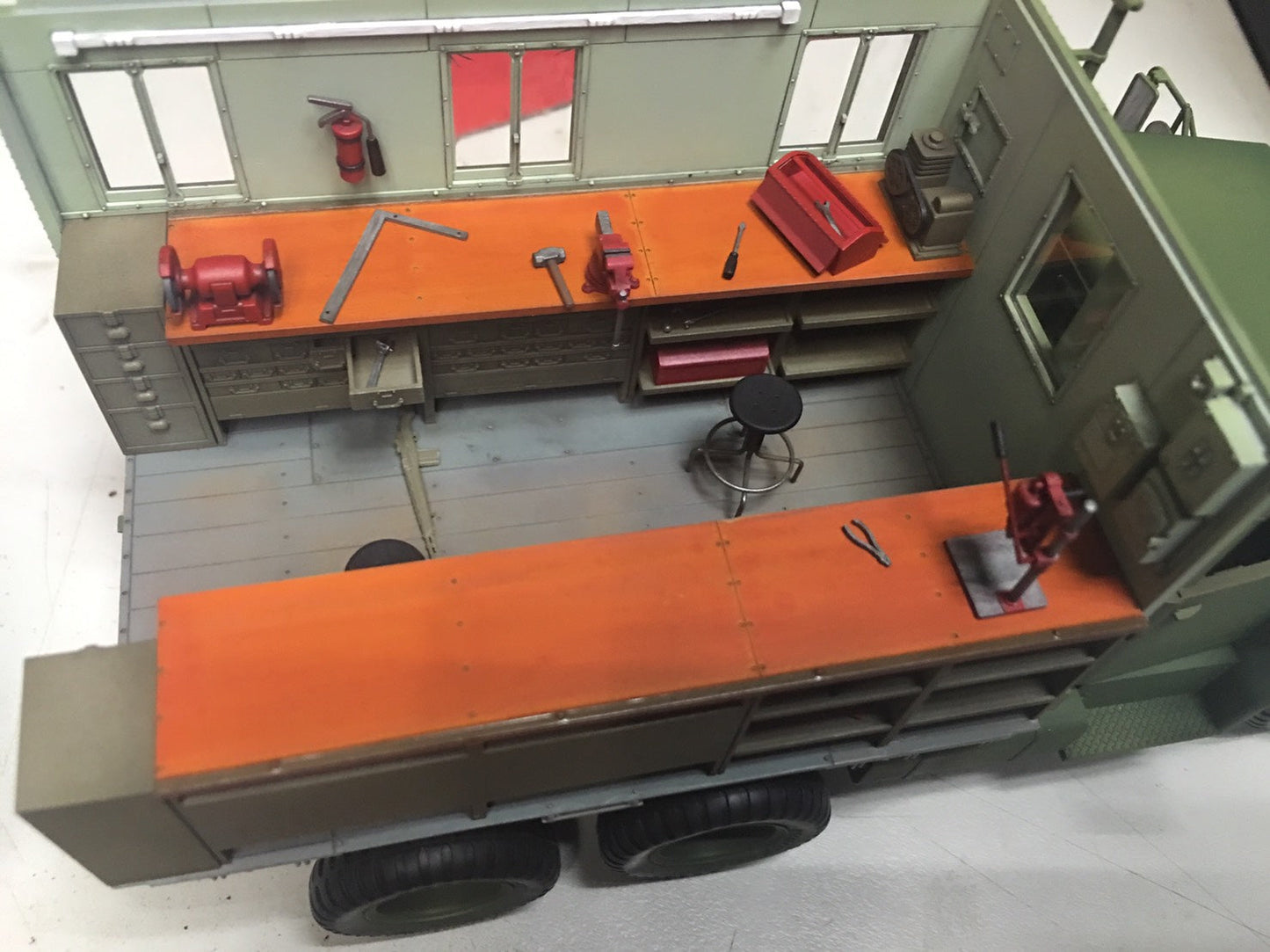 AFV Club 35304 1/35 M109A3 2.5-Ton 6¡Á6 Shop Van