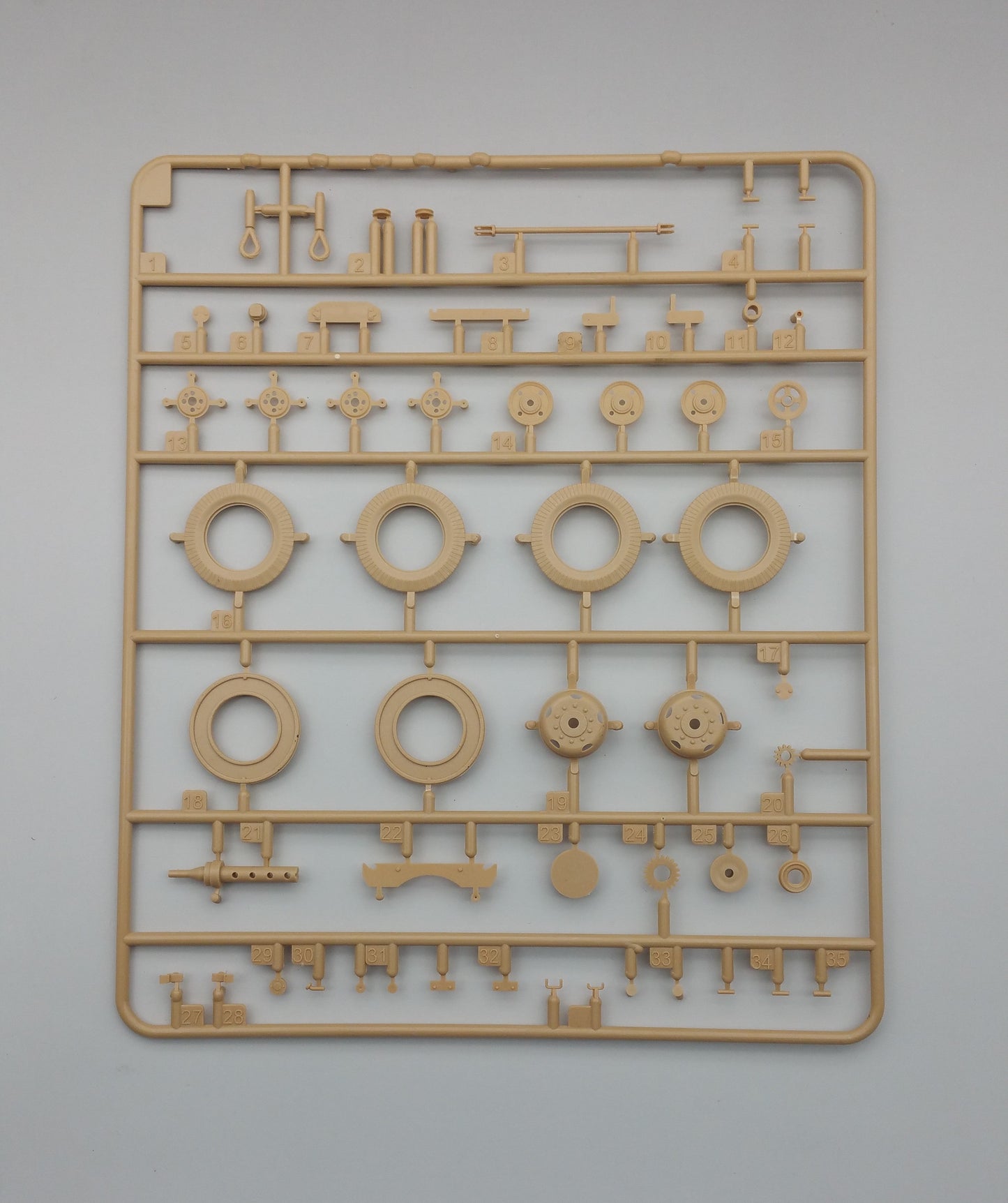 Amusing Hobby 35B003 1/35 Fries Kran - 16t Strabokran